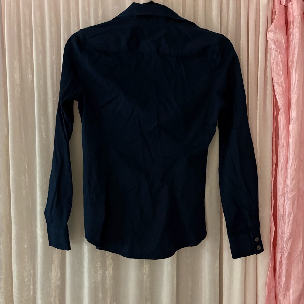 Button up - Picture 3 of 3